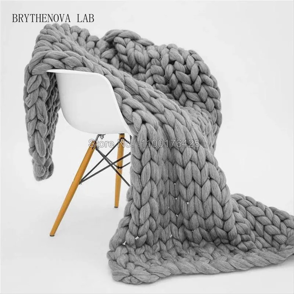 Throw Blanket Chunky Knit - グレーの柔らかいニットブランケット、冬用厚手ソファスロー、大きな毛糸ロービング、チャンキーブランケット、手作り、重みのある北欧風ホームデコレーション
