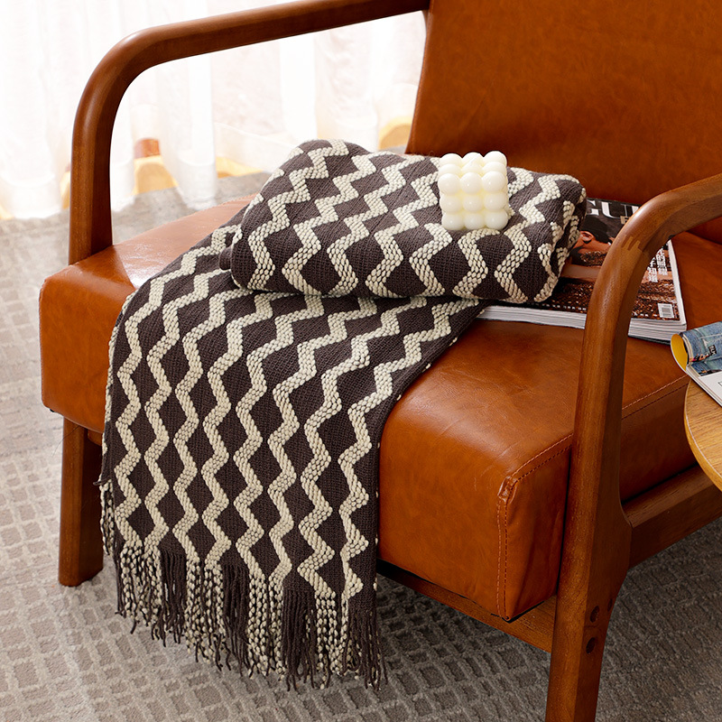 Throw Blanket Chunky Knit - 50x60インチ グレーのニット製スローブランケット、タッセル付き、特大サイズ、心地よい質感、チャンキー、ファームハウス風、アウトドア、ヴィンテージ、ギフト、ウェーブ柄ブランケット