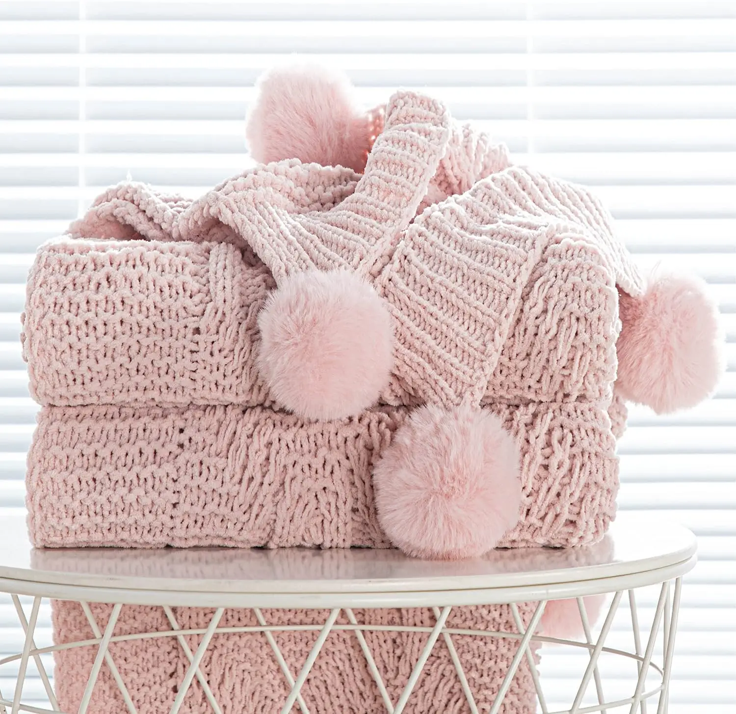 Throw Blanket Chunky Knit - 豪華なチャンキーニットブランケット、ポンポン付き - 厚手で柔らかく、大きくて心地良いスローブランケット、ソファ、ベッド、椅子用 - 130×170CM